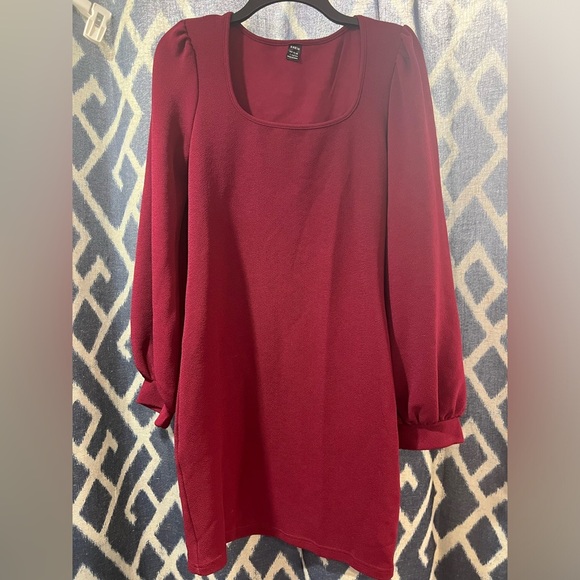 Maroon Dress Size Large - Picture 1 of 5